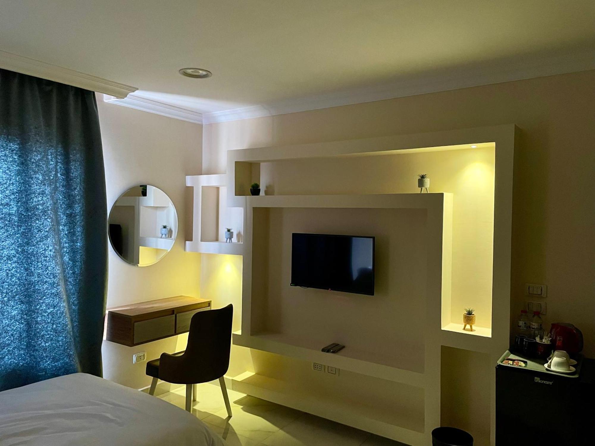 Pyramuse Inn Nazlet el Simman Luaran gambar