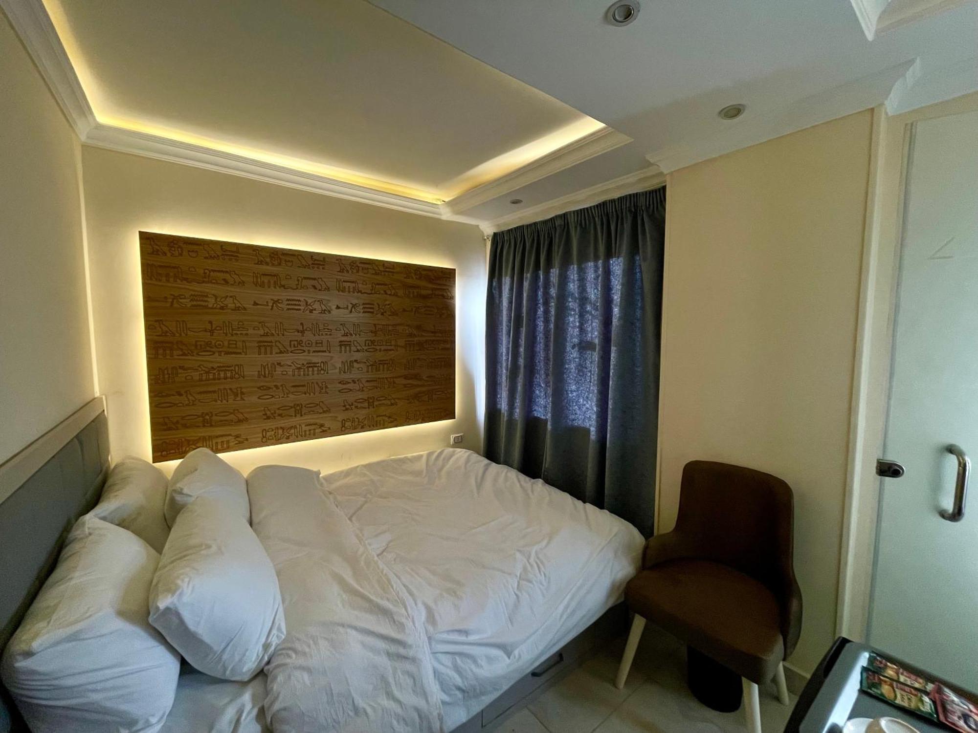 Pyramuse Inn Nazlet el Simman Luaran gambar