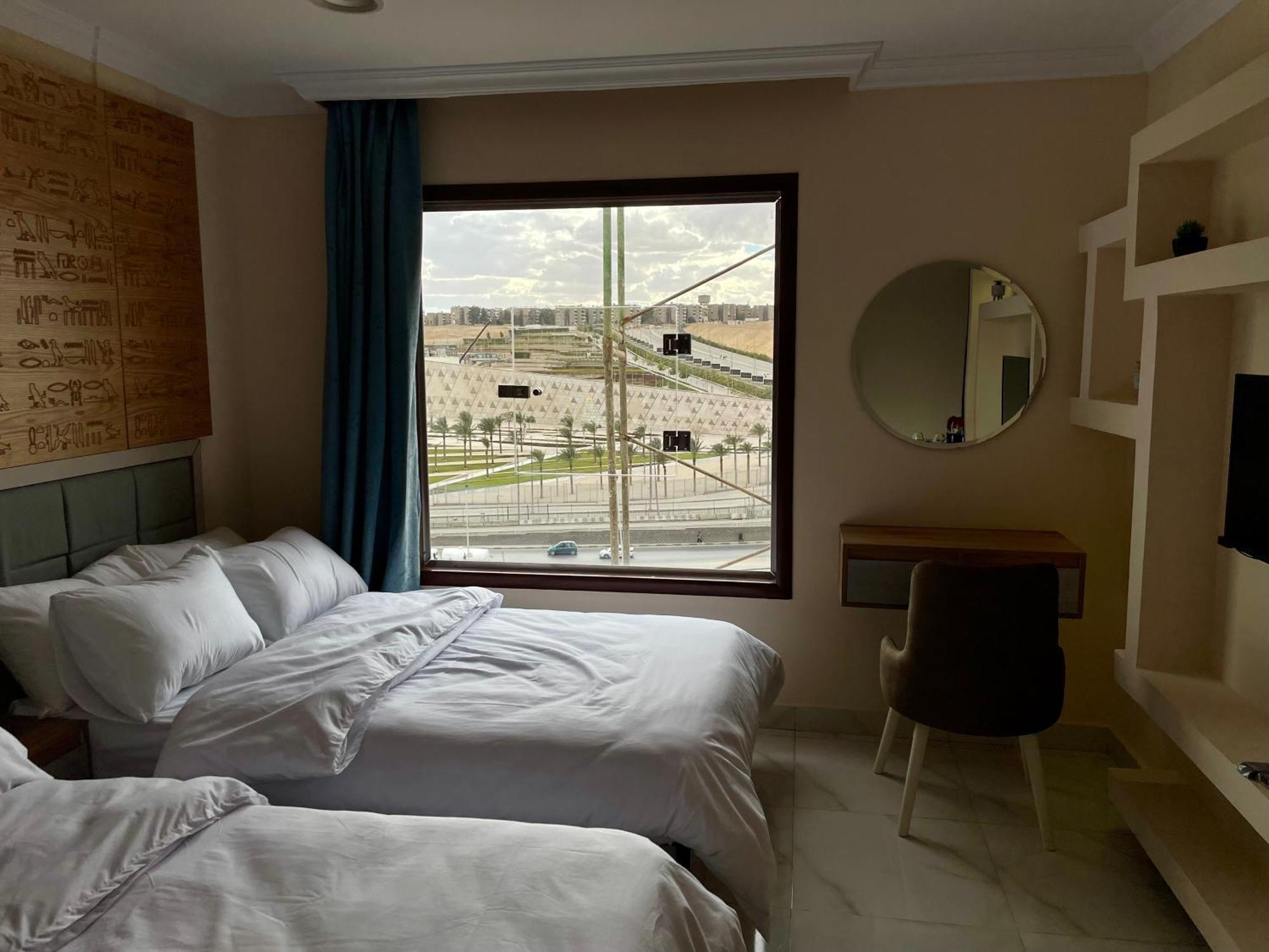 Pyramuse Inn Nazlet el Simman Luaran gambar