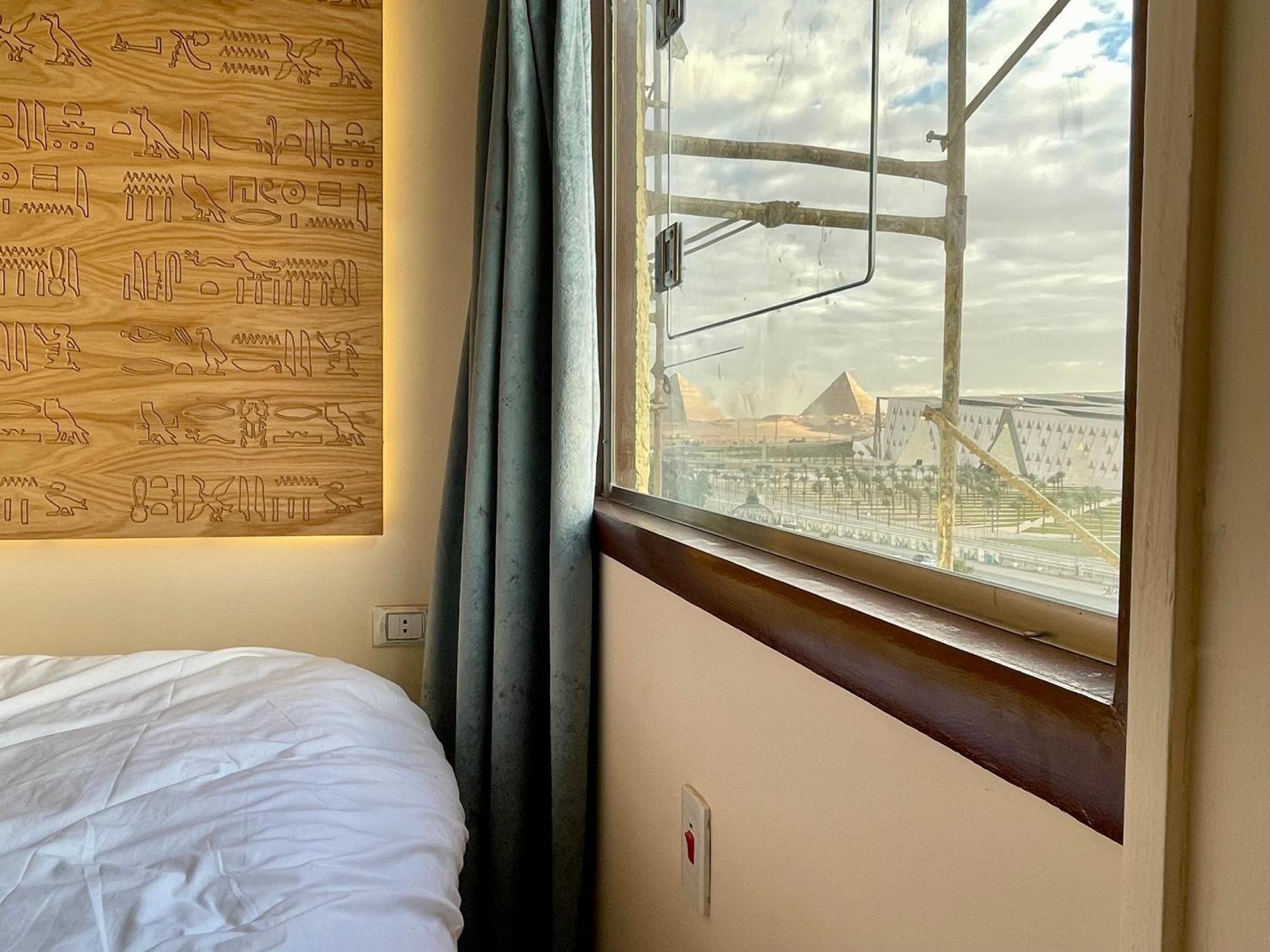 Pyramuse Inn Nazlet el Simman Luaran gambar
