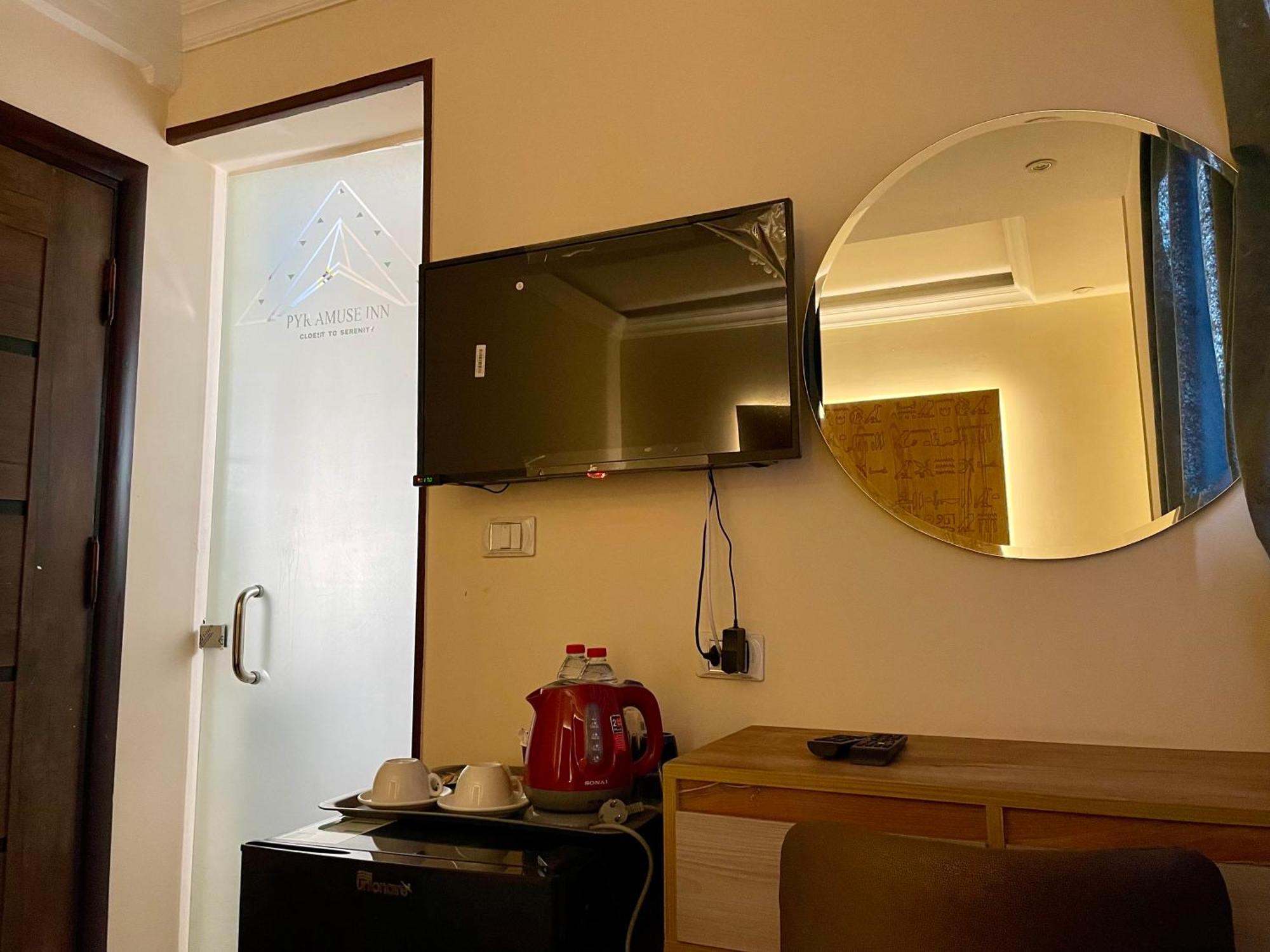Pyramuse Inn Nazlet el Simman Luaran gambar