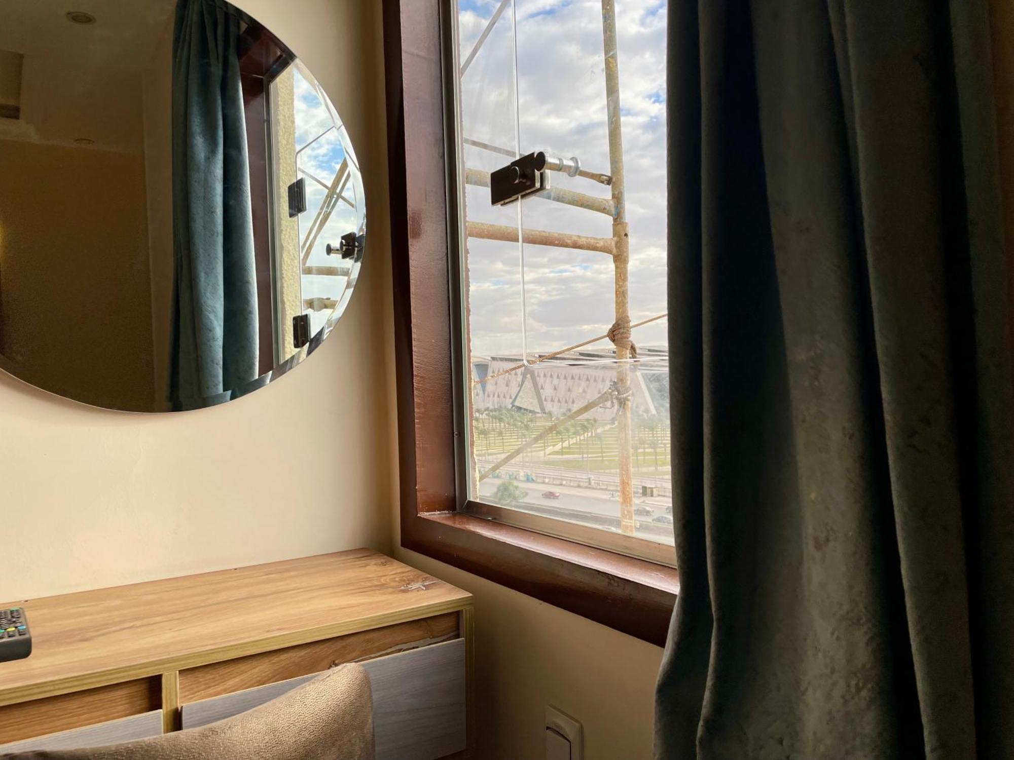 Pyramuse Inn Nazlet el Simman Luaran gambar